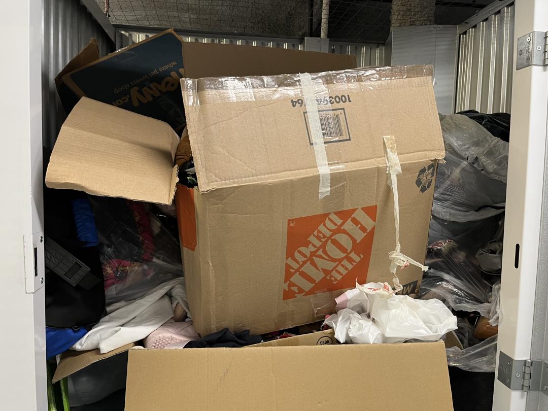 Storage Unit Auction In Ashburn VA At Morningstar Storage Goose storage-unit-auction-in-ashburn-va-at-morningstar-storage-goose